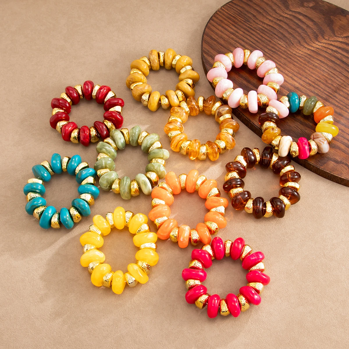Ingemark Retro Buntes Dickes Harz-Acryl-Perlenarmband für Damen, Übertriebenes Mehrschichtiges Stapelbares Elastisches Armband, Party-Schmuck – Detail 9