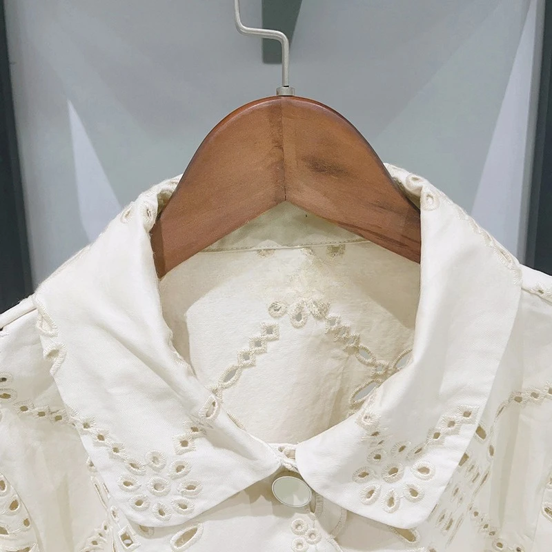 ชุดสูทสองชิ้นสำหรับผู้หญิง ฤดูใบไม้ร่วงและฤดูหนาว ปี 2025 ดีไซน์หรูหรา คอตุ๊กตา แขนยาว หรือกางเกงขายาวเก้าส่วนทันสมัย