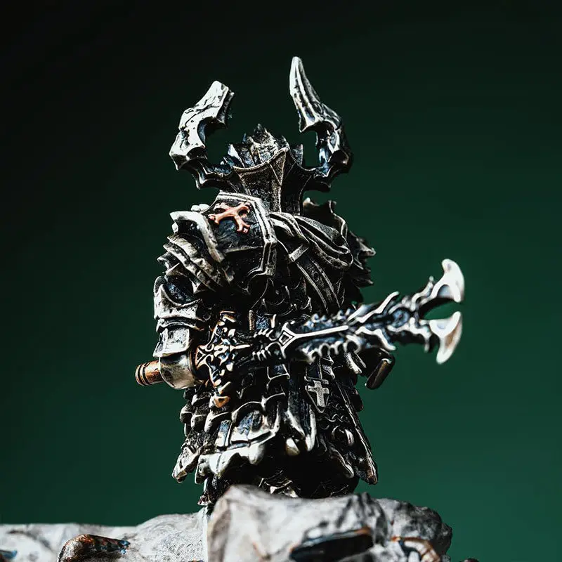 Black Knight Style Fingertip Fidget Toy Stress Relief Desktop EDC Toy Anxiety Relief Gift for Adults Collectible Hand Play Toy