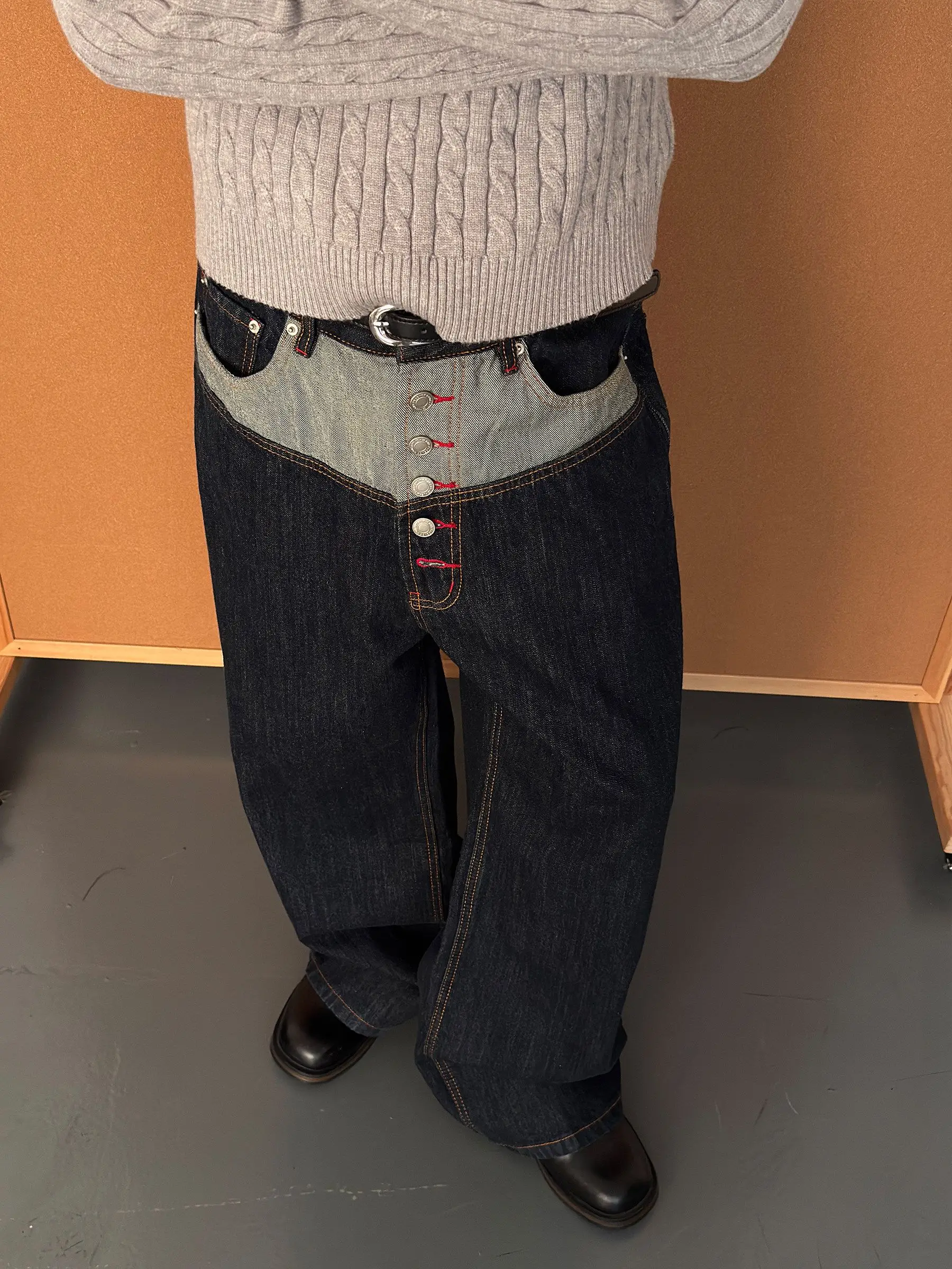 Men's Button Placket Splicing Red Line Design Jeans Casual Sweatpants Cool Boy Pants High Waist Bottoms Male Straight Trousers