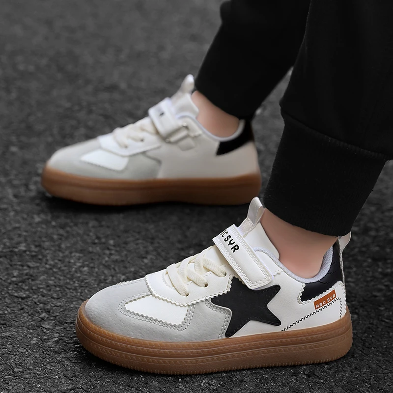 

New autumn style children's board shoes for boys leather surface casual little boys versatile and anti-slip children's shoes