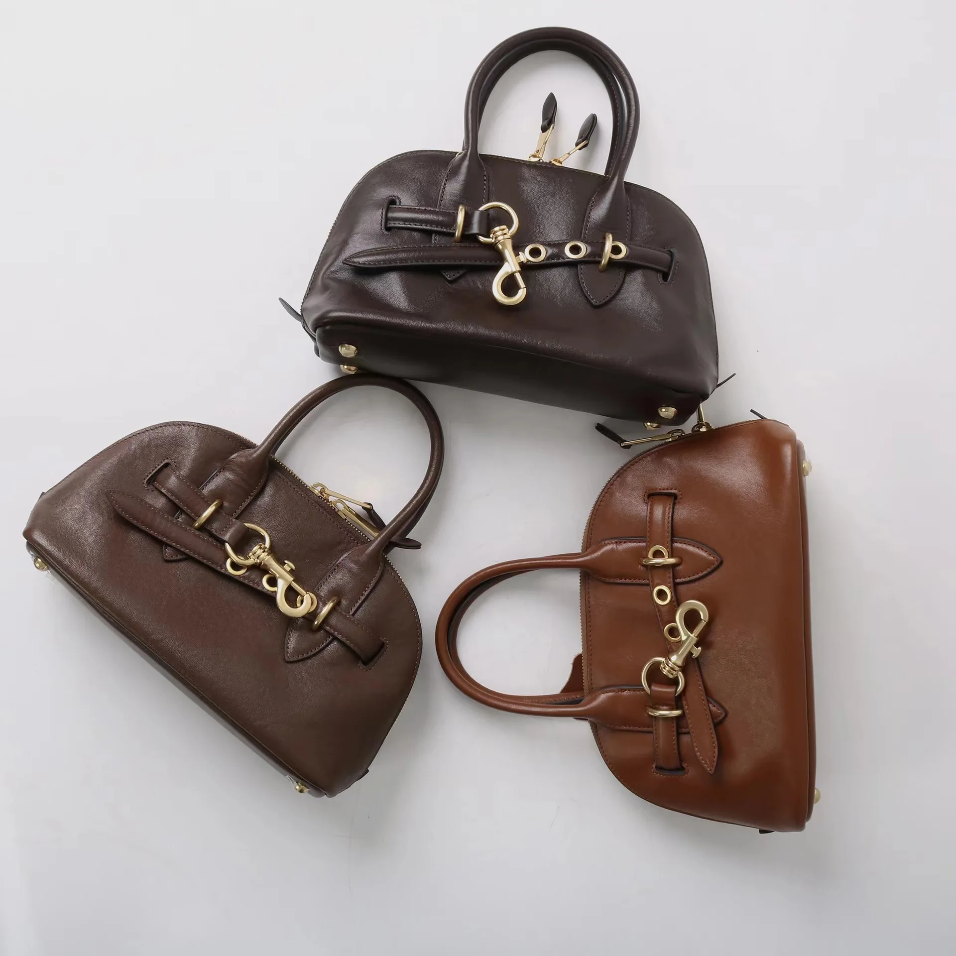 

2026 New Fashion Personality First Layer Cowhide Shell Bag Portable Shoulder Messenger Women's Bag Casual Versatile Boston Bag