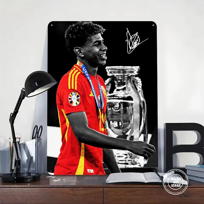 Lamine Soccer Player With Trophy Personalized 3D Textured Metal Poster Wall Art Vintage Tin Signs for Bar Accessories Wand Deko