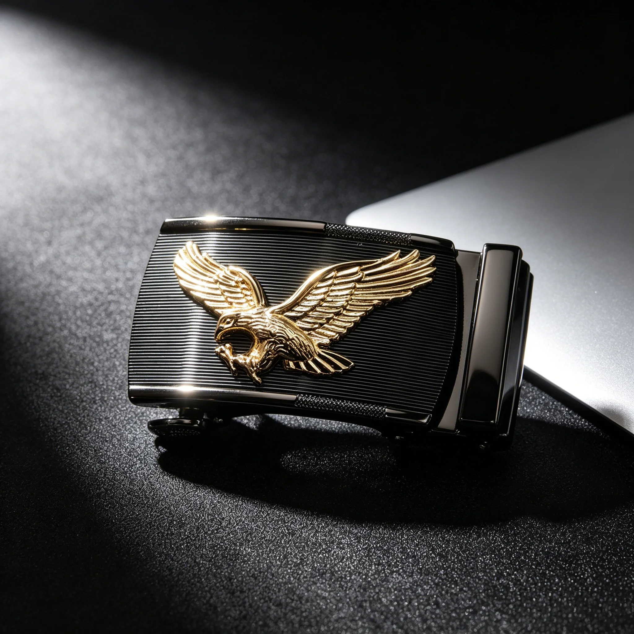 1Pcs Men Black Gold Eagle Embossed Automatic Belt Buckle Only, Alloy Waist Buckle Accessory for Office Wedding Daily Outfit, Pre
