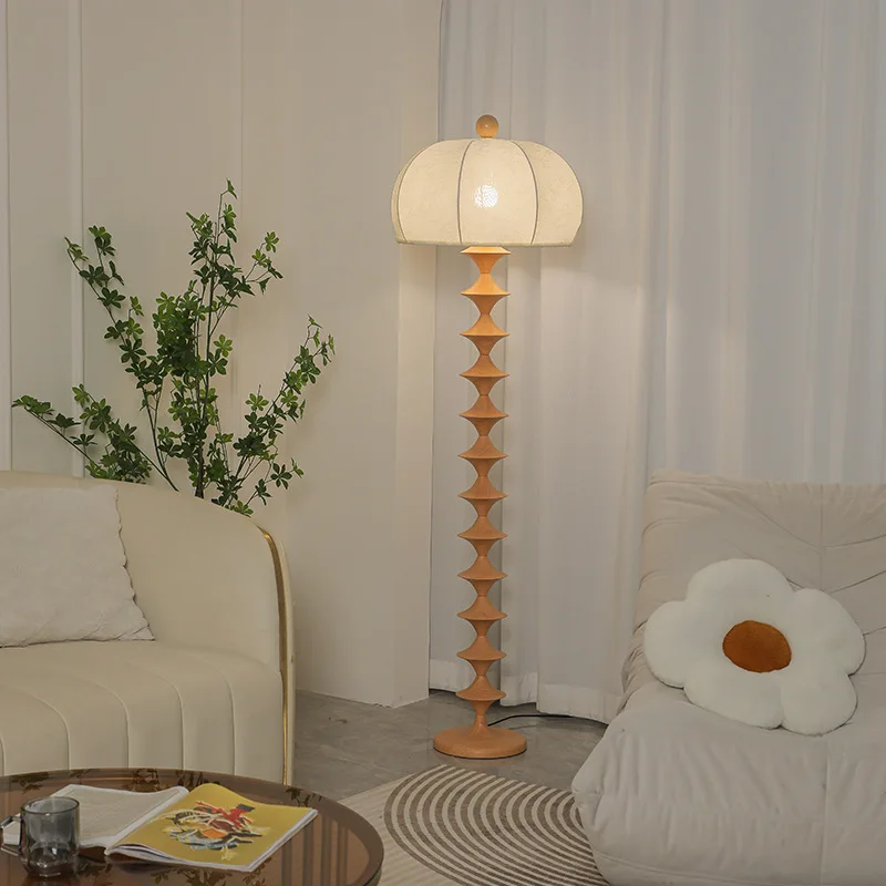 

Medieval floor lamp retro living room bedroom high-end atmosphere lamp American vertical desk lamp