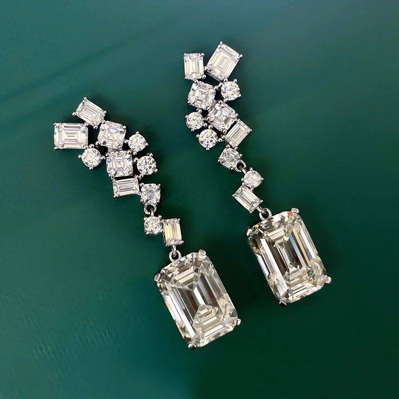 

Desire High Carbon Diamond Emerald Cut Earrings, Fashionable Temperament 925 Silver Imitation Diamonds