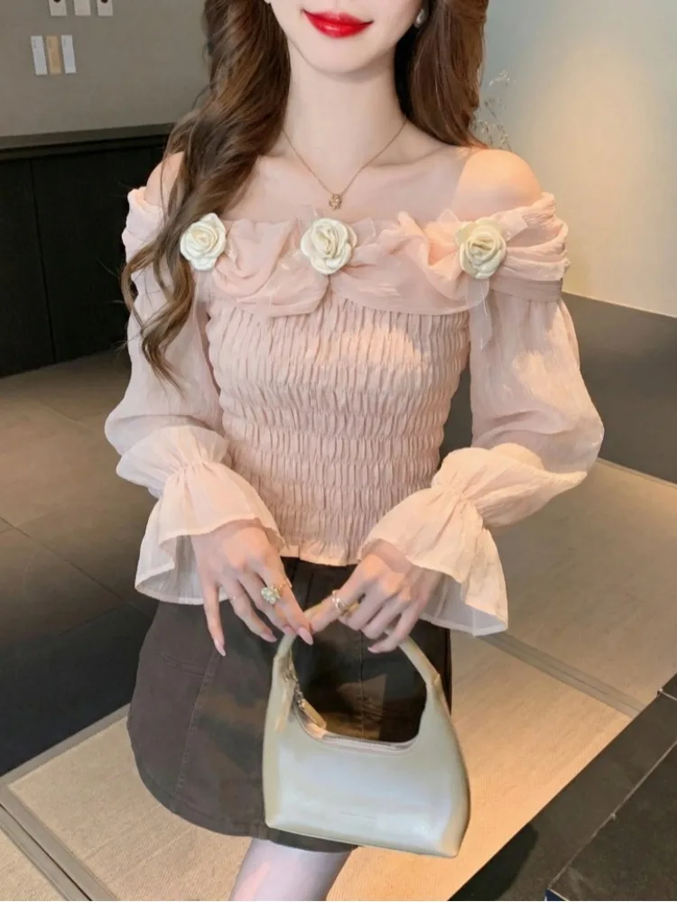 

Новинка! Весенний женский топ с одним открытым плечом, 3D-цветами, рукавами-колокол и эффектом утяжки на талии. Красивый топ для прогулок.