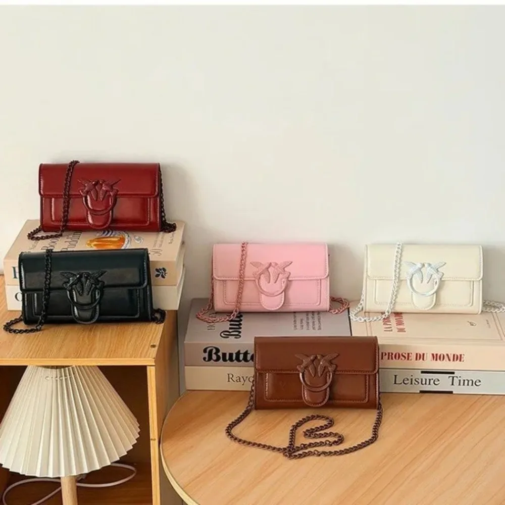

2026 Oil Wax Leather Chain Crossbody Bag - Luxurious Slim Square Style Designed for Smartphones and Evening Outings