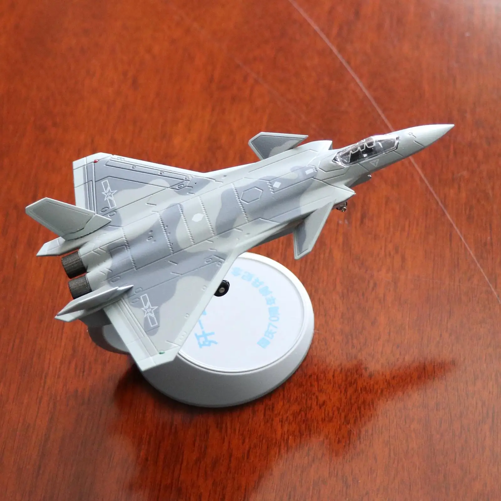 1/144 Alloy Aviation J20 Model with Metal Bracket Home Decoration