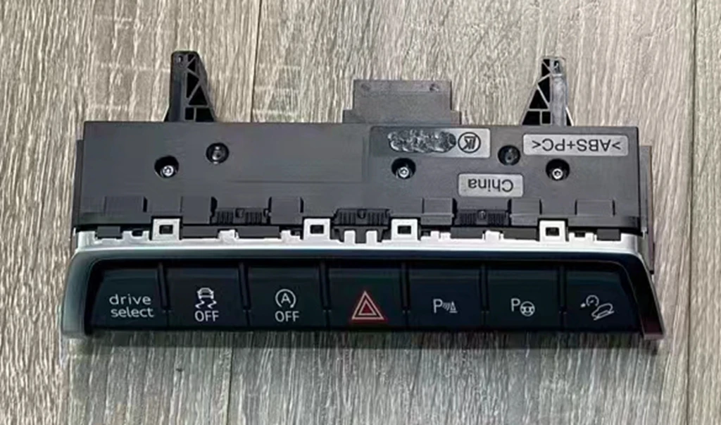 

Auto Parking PDC Switch for Audi A3 8Y A4 B9 A6 C7 C8 Q3 Q5 Q7 TT Parking Assist PLA Button