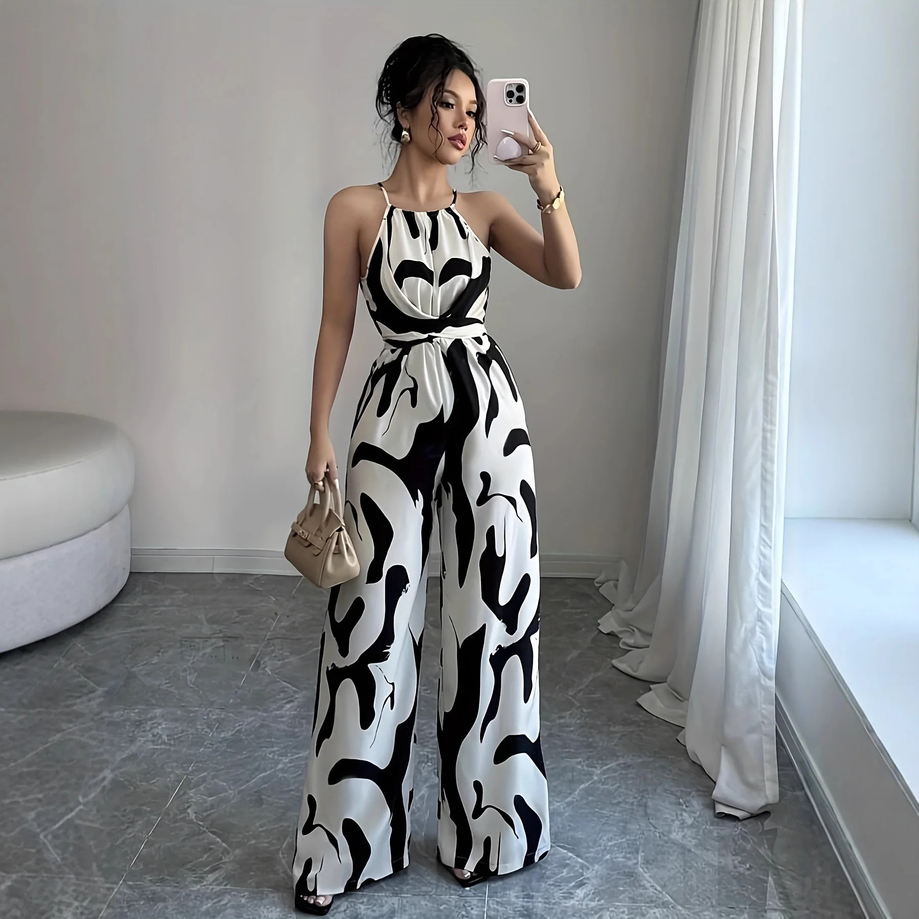 

Женский комбинезон с высокой талией и широкими штанинами, свободный крой, с принтом в молочно-белую полоску, модель 2025 года