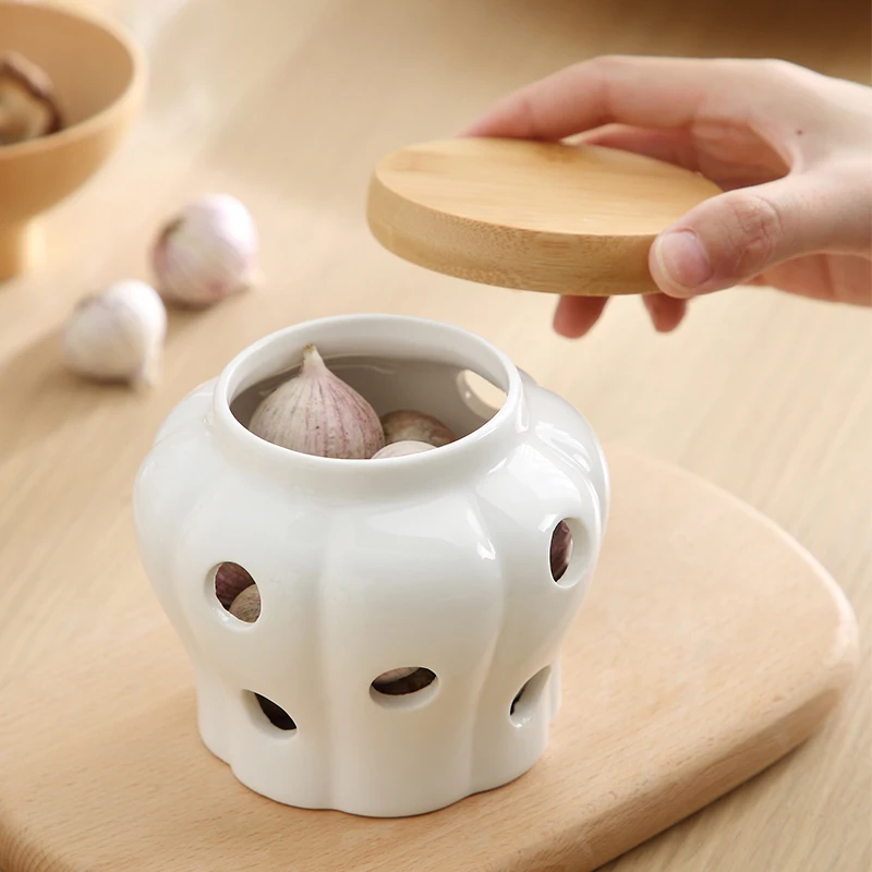 Modern Hollow Storage Jar Ventilated Ceramic Storage Jar Kitchen Ginger Garlic Storage Box Porcelain Containers Kitchen Utensils