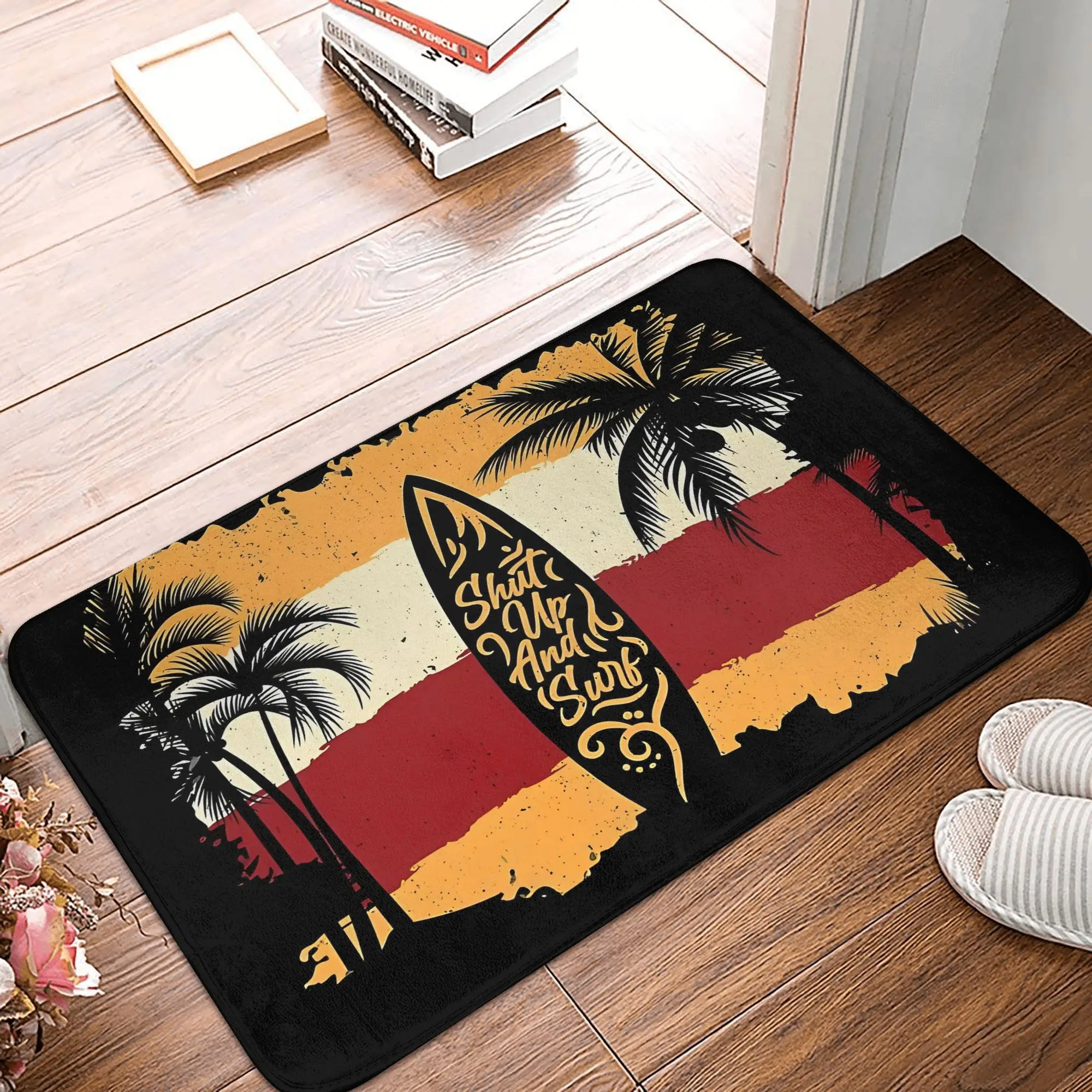 Tapis de porte en polyester imprimé palmier et planche de surf, noir, marron, rouge, jaune, lavable en machine, eau froide uniquement, 80x50cm