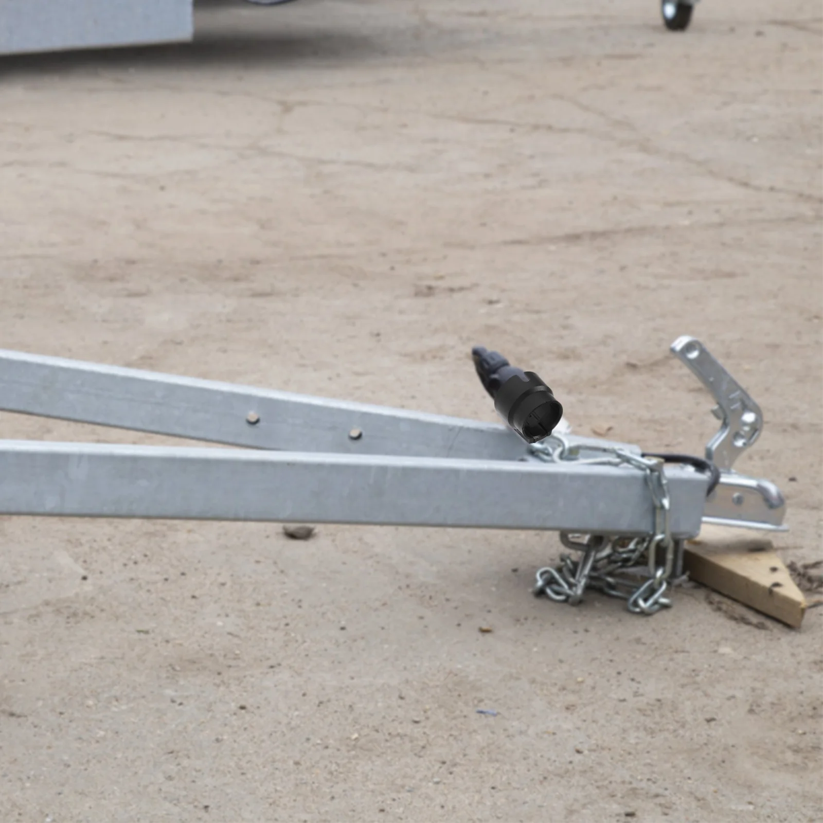 

Trailer Plug Holder Heavy Duty Mount For Rvs Trailers Towing Parts Durable Connector Storage Accessory Fishing Tools