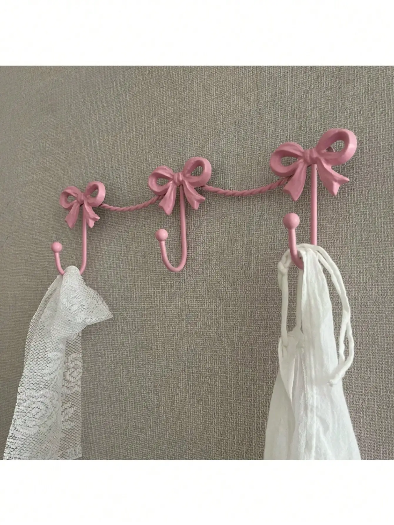 

1pc Metal Wall-Mounted Bowknot Key Holder: 2 Hooks, French/INS Style—For Entryway/Bedroom/Kids Room/Dorm.