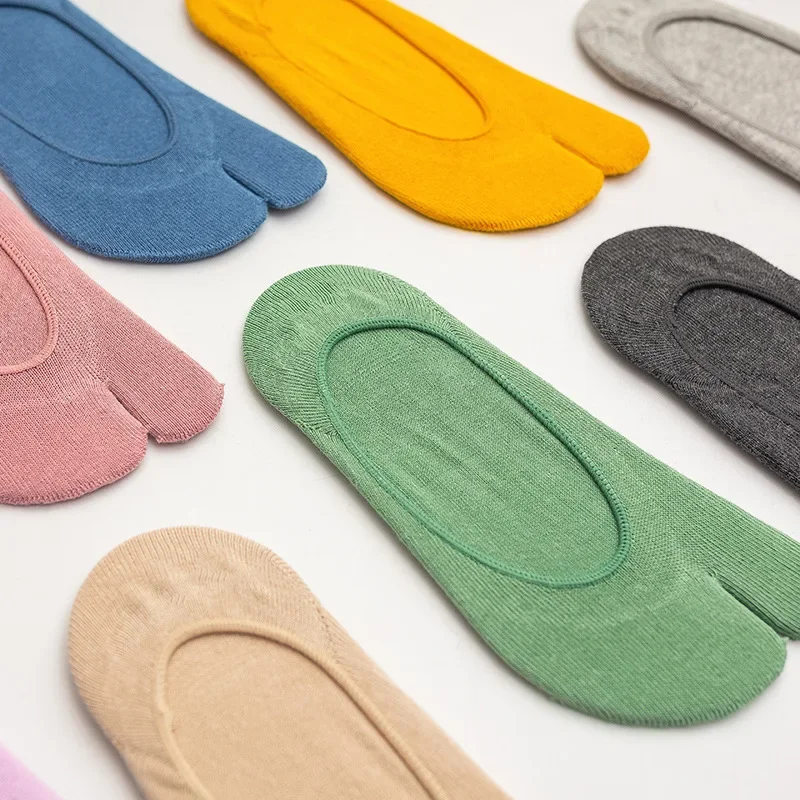Female Shallow Mouth Summer Two Toe Socks Cotton Hollowed Out Low Top Invisible Split Toe Socks Women Boat Socks