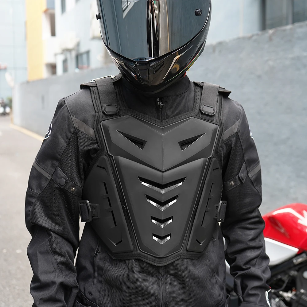 سترة واقية للدراجات النارية مض - مراجعة Chest Protector Armor وسعره