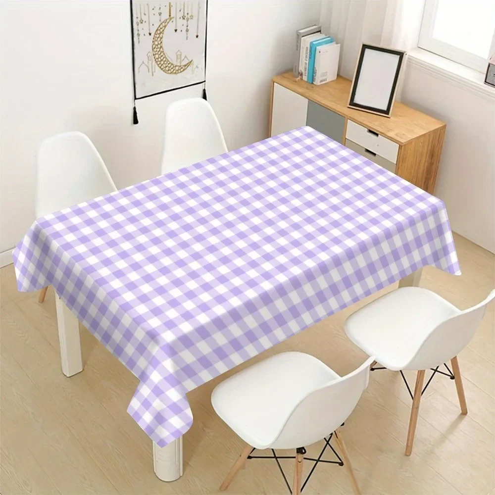 ght purple and white checkered tablecloth, creating a fresh and elegant dining atmosphere. Polyester fiber tablecloth.xzj