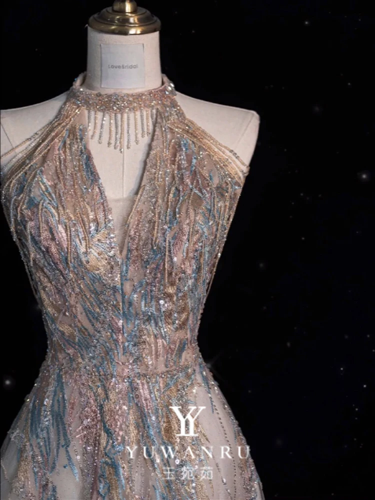 

Вечернее платье с подвесным вырезом, новое французское блестящее легкое роскошное нишевое высококачественное темпераментное блестящее платье для банкета для женщин, платье хозяина