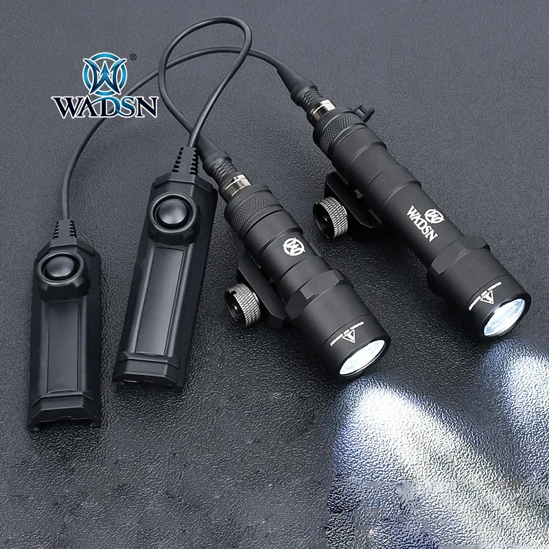 WADSN Airsoft M300B M600B M600 WADSN Tactical Powerful Flashlight Fit 20mm Picatinny Rail Hunting Weapon Gun LED Scout Light