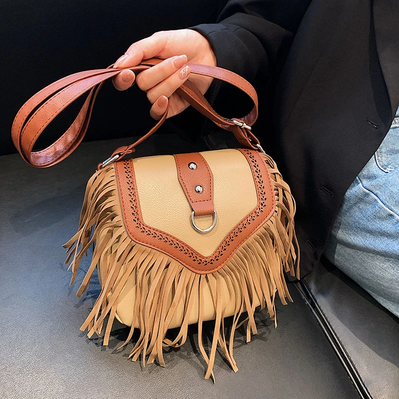 Fashion Tassel Shoulder Bag for Women High Quality PU Square Bag Cute Purses Crossbody Bag Designer Messenger Bag Luxury Satchel