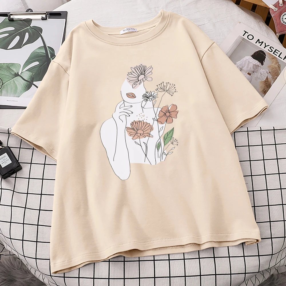 Modern Line Style Flower Print Female Tshirt Aesthetic All-Match Short Sleeve Retro Soft Tshirt Creativity Style Tshirt Woman