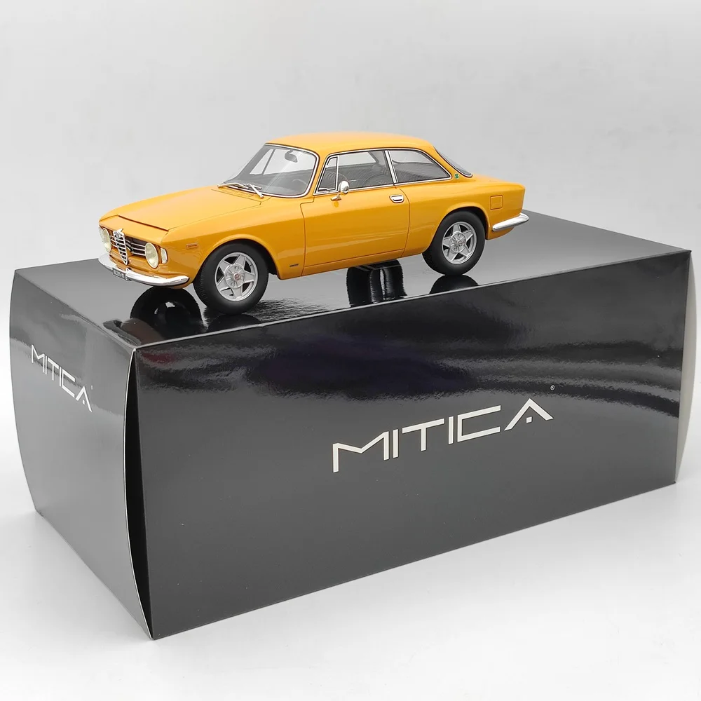 MITICA 1/18 1965 For Alfa Romeo Giulia Sprint GT 1600 Veloce Campagnolo Wheel 100011 Resin Model Car Limited Collection Toys