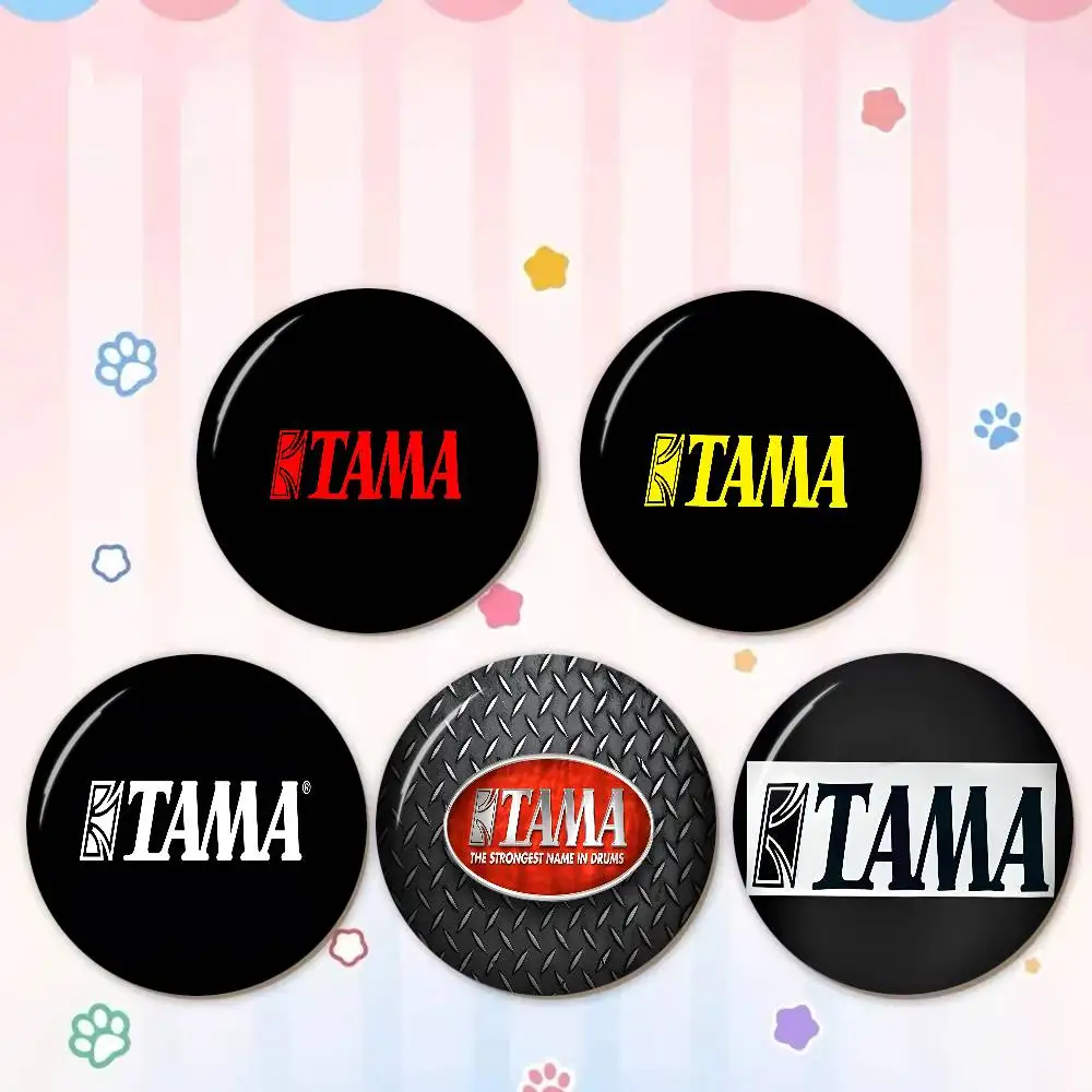 Fashion T-Tama Brand D-Drum Cartoon Brooches Anime Badge Round Handmade Brooch Lapel Pins Jewelry for Backpack Clothes Gifts