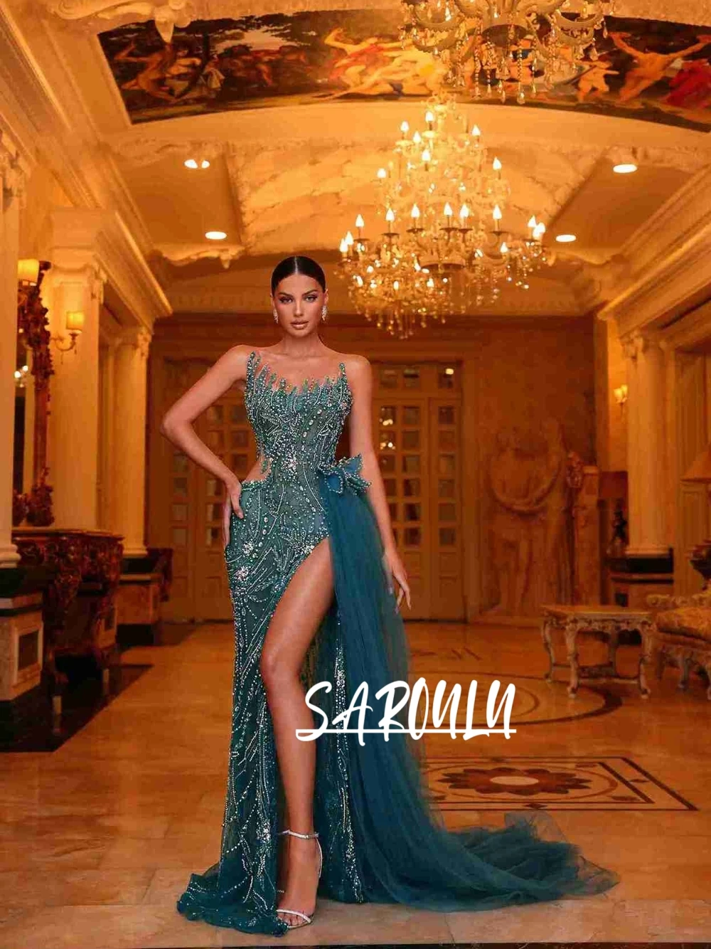 

Sexy High Slit Cutout Evening Dress Richly Beaded Strapless Banquet Wear With Side Tail Statement Mermaid Customized Prom Gown