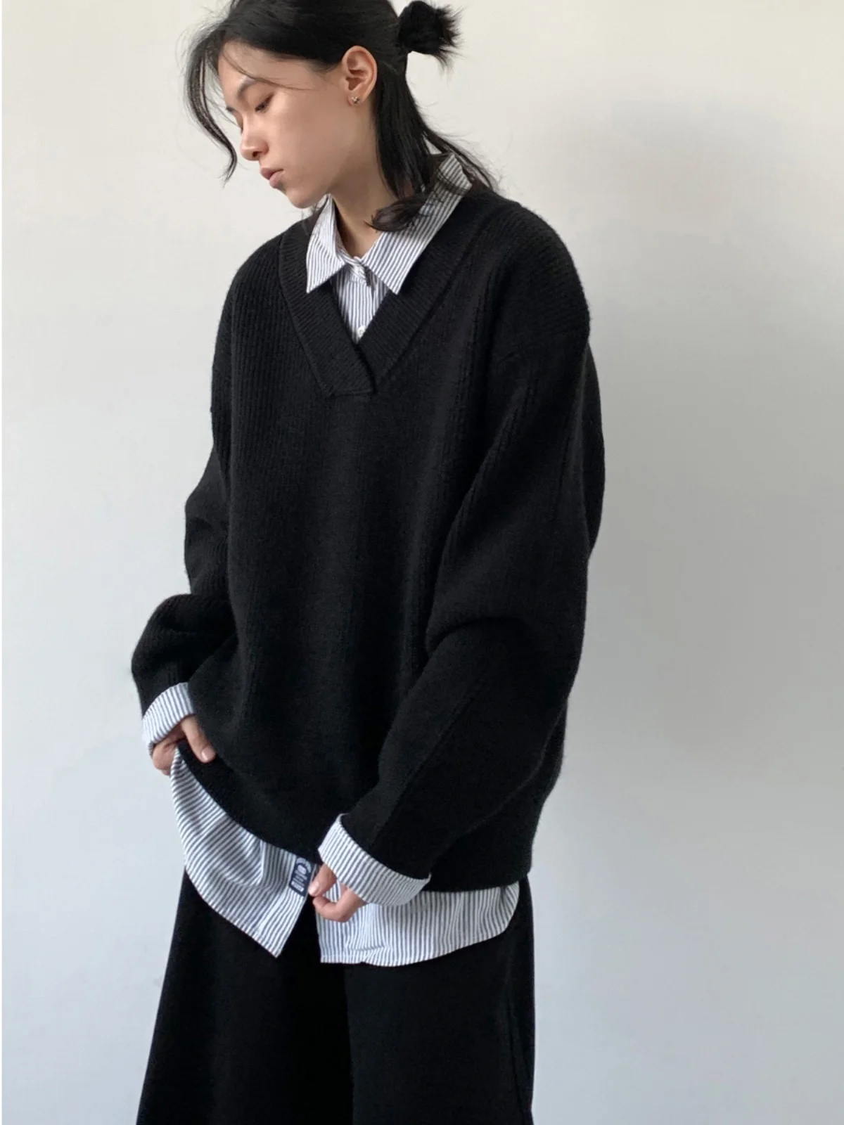 

Versatile ex V-Ne Knitwear Long Sve Color Loose Fit Polyester Fiber Youthful Sle Daily Wear Autumn Winter Sw...