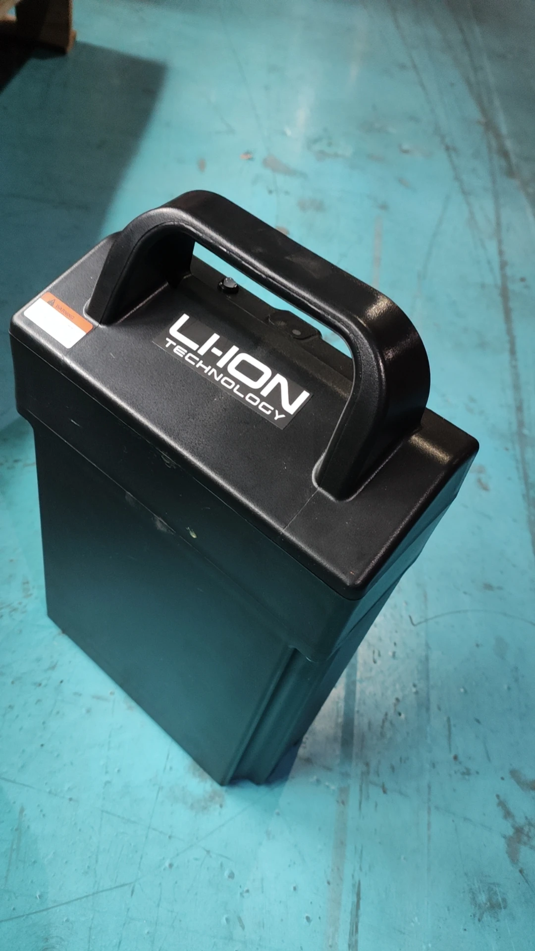 

1113-513000-0H LiFePO4 Lithium Battery 24V 20Ah Lithium Battery EL20_U for Big Joe LPT26 LPT33 T40 EP Pallet Truck Jack