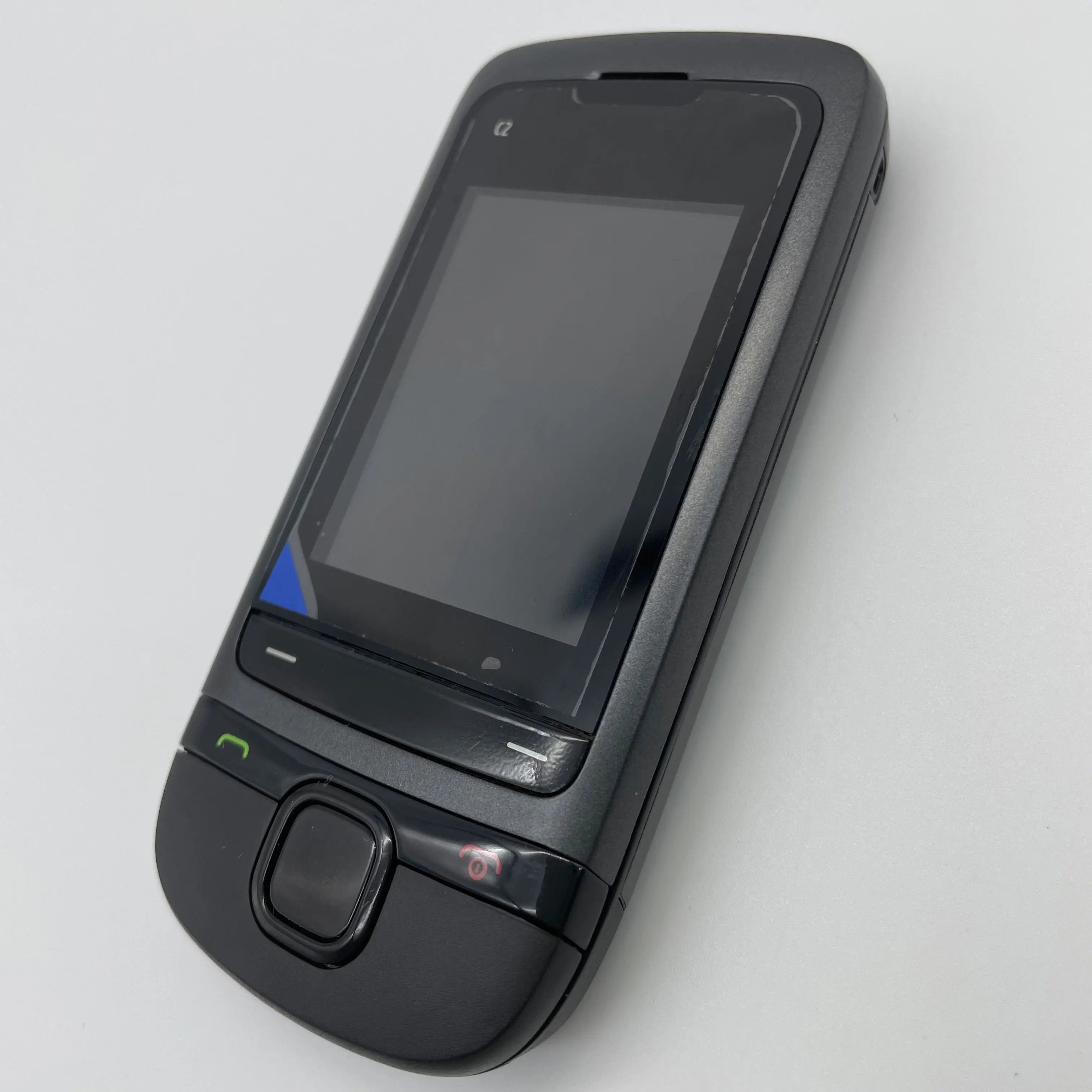 الأصلي مقفلة C2-05 شريحة واحدة GSM 900/1800 2G الهاتف المحمول لوحة المفاتيح العربية الروسية المصنوعة في فنلندا