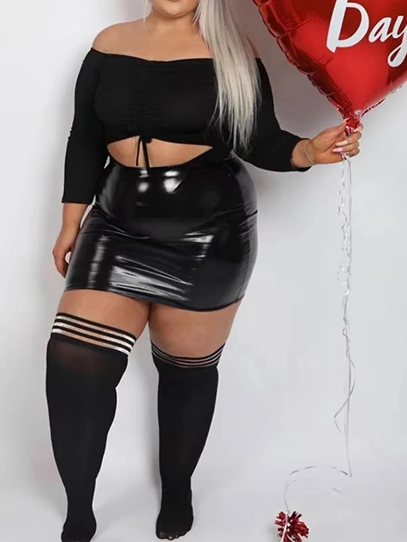 Women's Black Stretch Faux Leather Plus Size Bodycon Mini Skirts Ladies Shiny PU Leather Slim Short Skirt New view 5