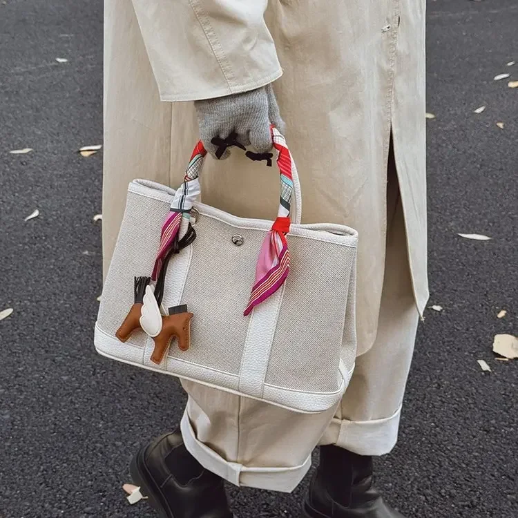 high-end-elegant-ladies-messenger-bag-vintage-casual-simple-luxury-leather-popular-classic-fashionable-bag-daily-use