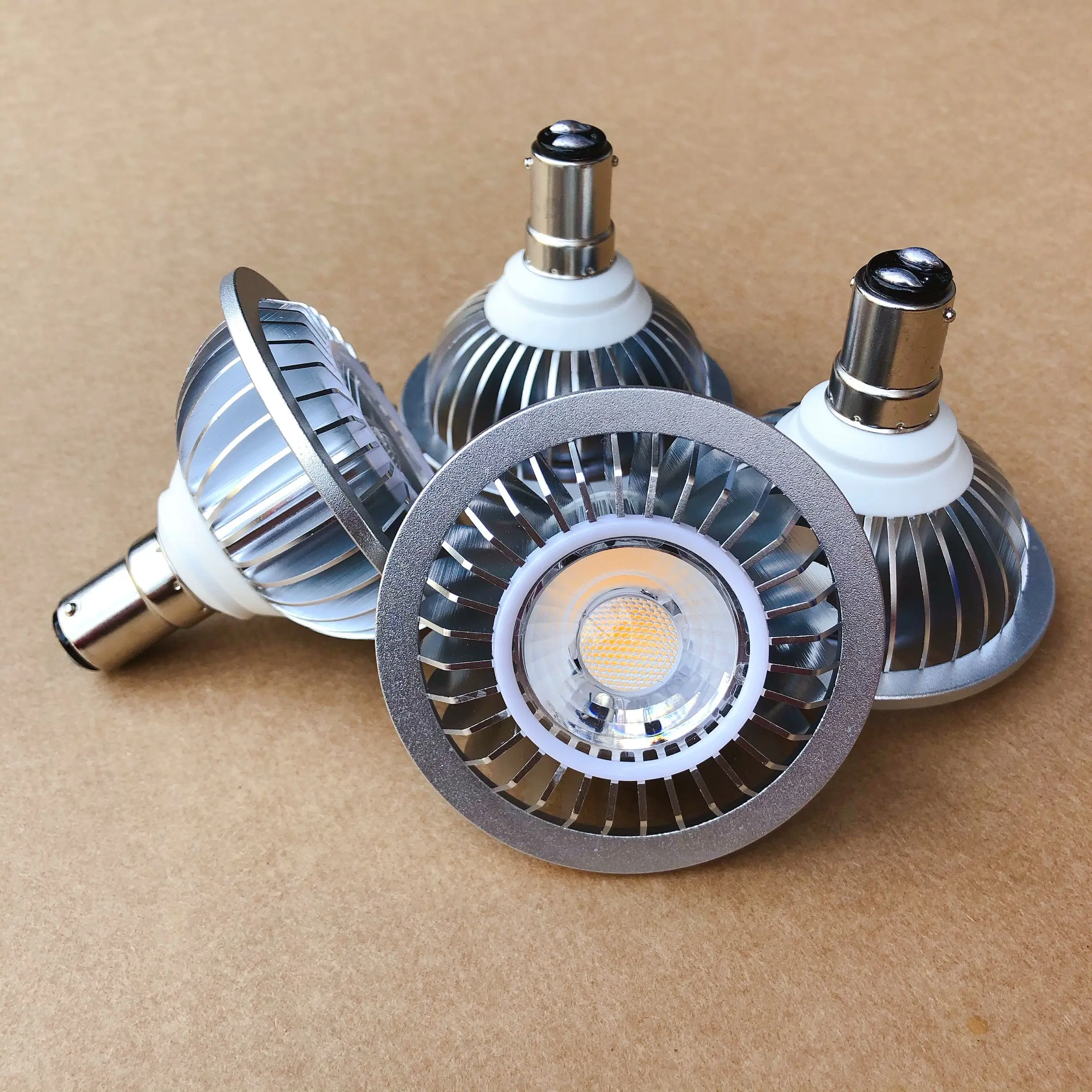 6PCS High Power 7W COB LED Spotlight หรี่แสงได้ AR70 GU10หลอดไฟ LED AC85-265V LED Recesed เพดานโคมไฟในร่มแสงหลอดไฟ