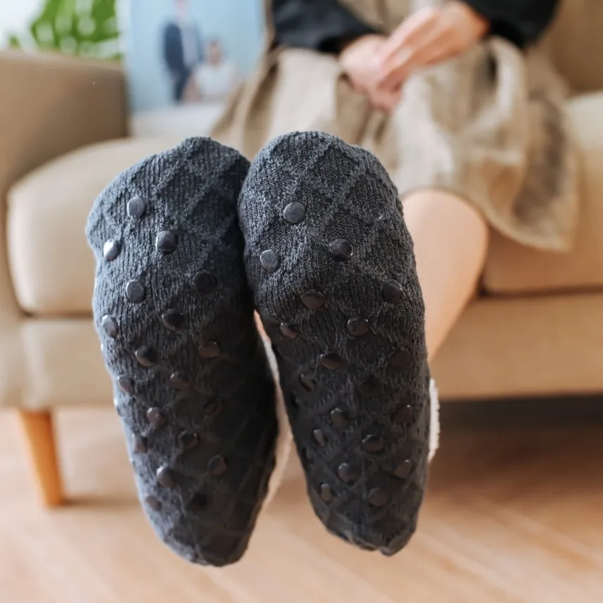 Home Slippers Women Winter Floor Shoes Indoor Socks Shoes Warm Woolen Ladies Plush  Soft Comfortable Winter Slippers Pantoffels