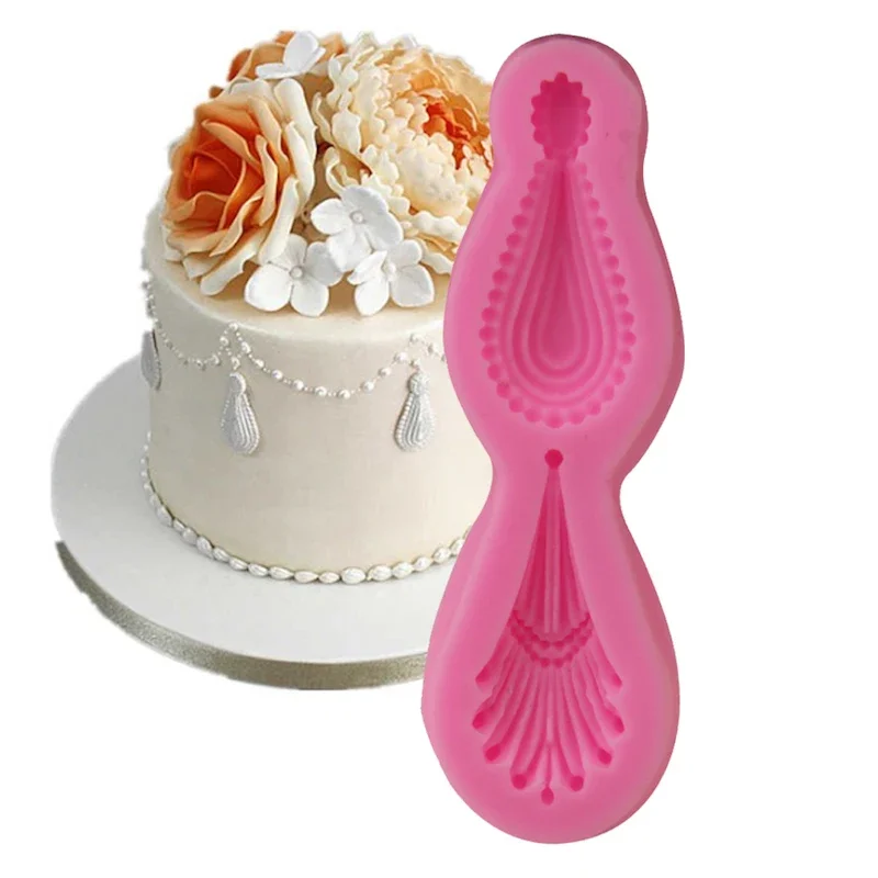 

DIY Earrings Pendant for Cake Lace Moulds Fondant Silicone Mold Cupcake Soap Candy Chocolate Decoration Baking Tool FQ3428