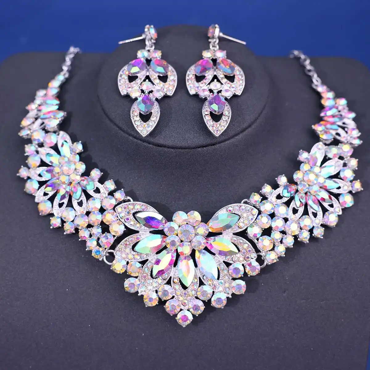 Women's Retro Leaf Multicolored Flowers Necklace & Earring Set