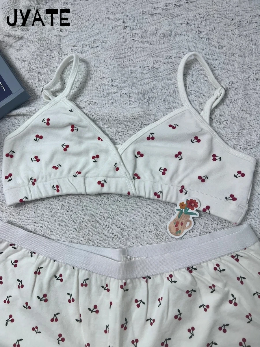 Sujetador con Estampado de cereza para mujer, conjunto de 2 piezas de algodón Sexy con cuello en V, sujetadores ajustados con pantalones cortos rectos, lindos conjuntos de pijama dulces para el hogar