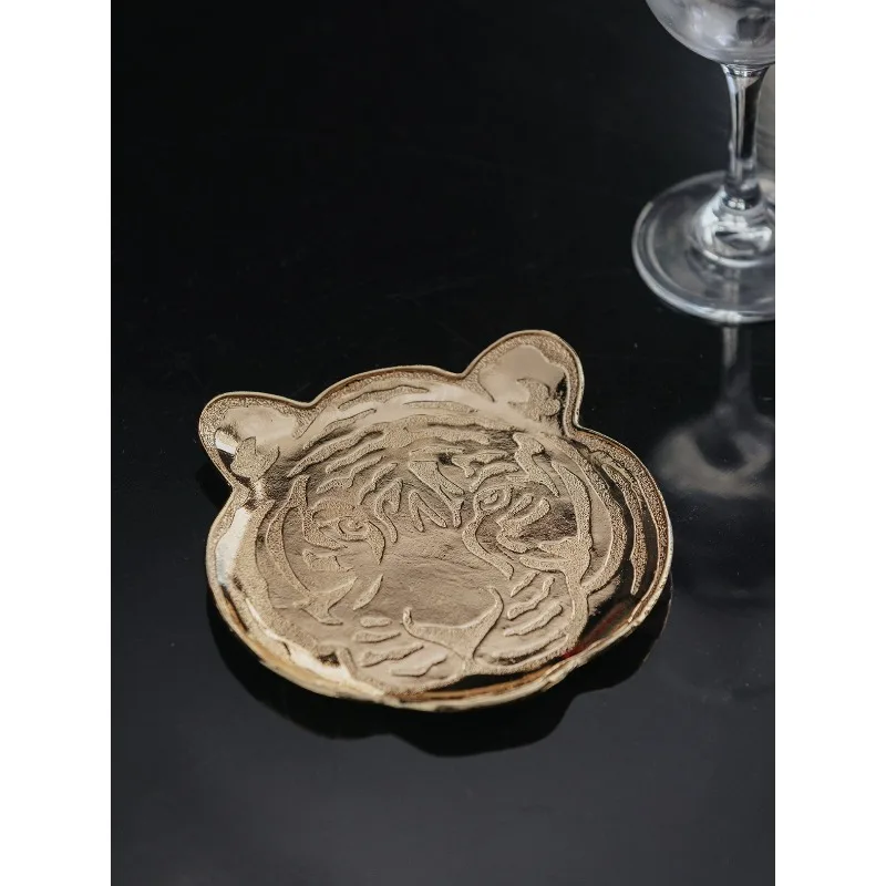Elegant tiger clasp decorative tray, gold desktop embossed vintage jewelry storage tray, light luxury ornament