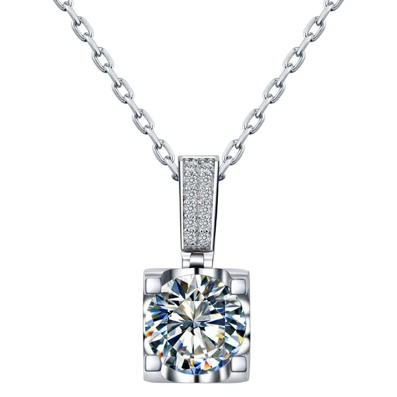 

Ювелирные изделия на экспорт: Европейско-американский модный тренд – кулон с бриллиантом 1 карат в форме головы быка с сердцами и восемью стрелами