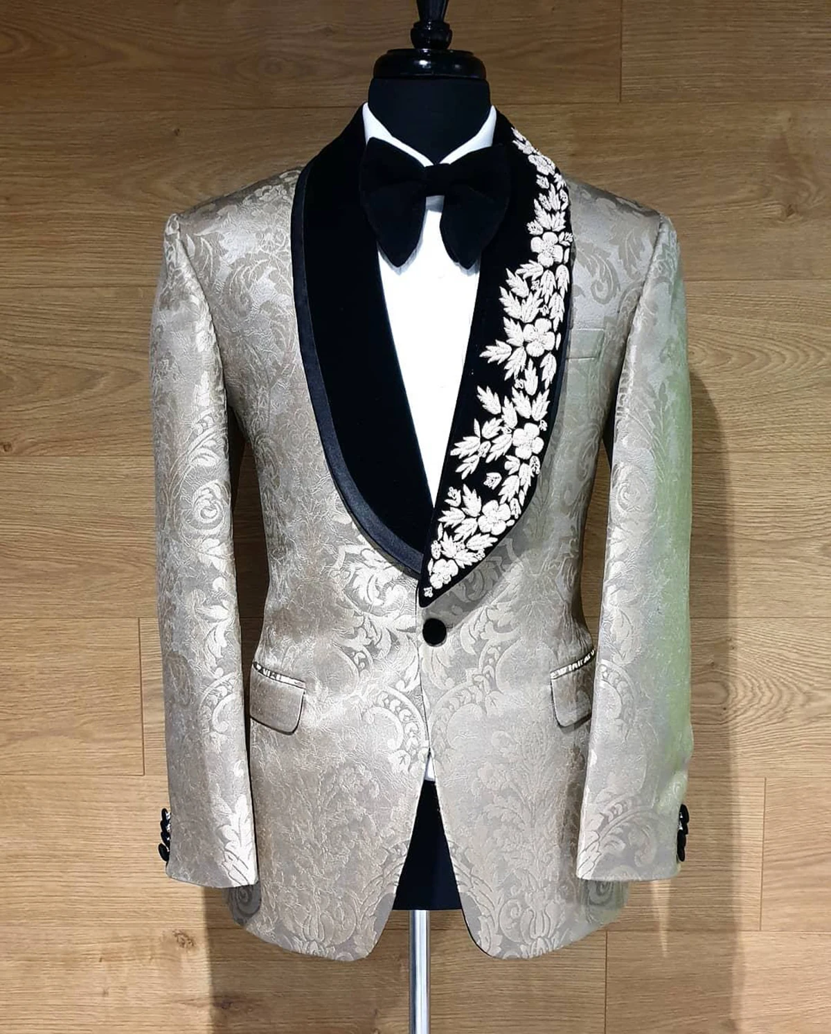 Tailor Floral Pattern Men Suits For Wedding Groom Tuxedos Blazer Coat Black Pants Fit Prom Costume Homme 2 Pieces