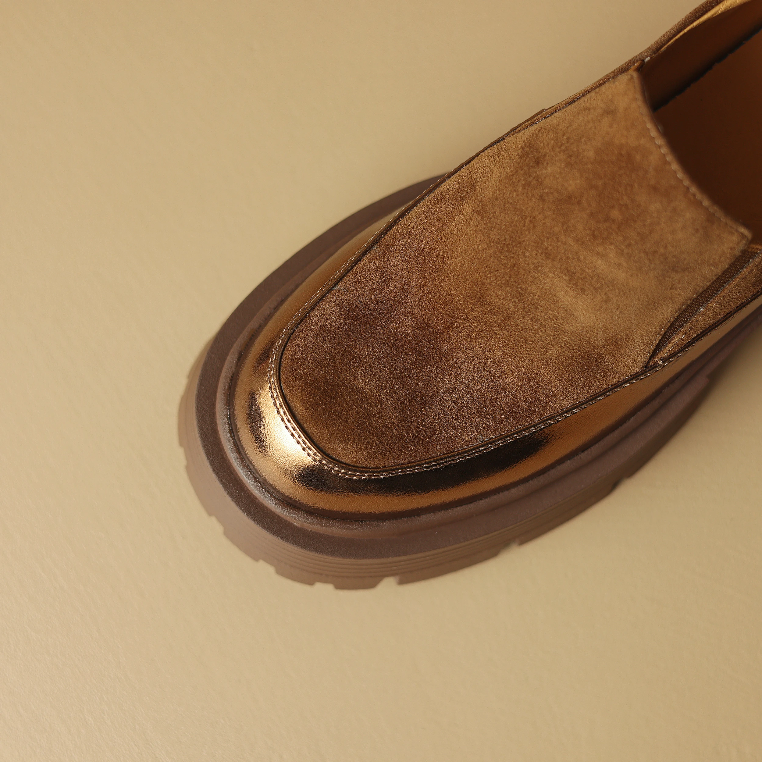 المتسكعون النساء من جلد الغزال منصة الانزلاق على نغمتين جولة تو كسول أزياء عارضة أحذية وحيد مكتنزة