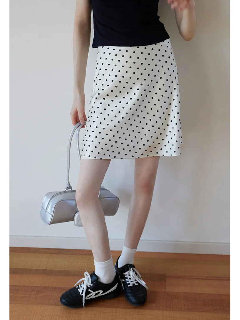 Saia  Godê de Cintura Alta com Poás para Mulheres na Cor Damasco Estilo Vintage, Saia de Comprimento Médio que Modela a S...