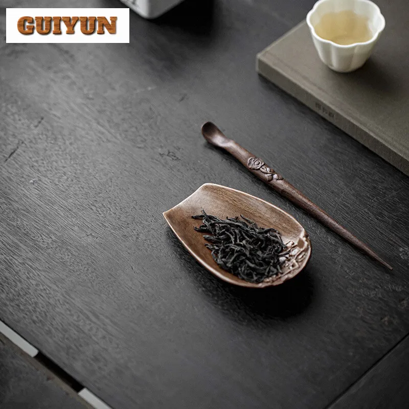 Hand Carved Plum Blossom Tea Scoop Creative Walnut Wood Art Tea Boxes Saucer Shovel Chahe Appreciation Ladle Teaware Decoration