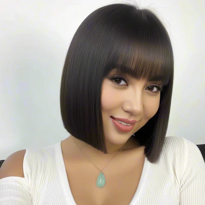 

12-дюймовый парик с черной челкой, элегантные распущенные волосы, синтетика высокой плотности, подходит для ежедневного использования и вечеринок.