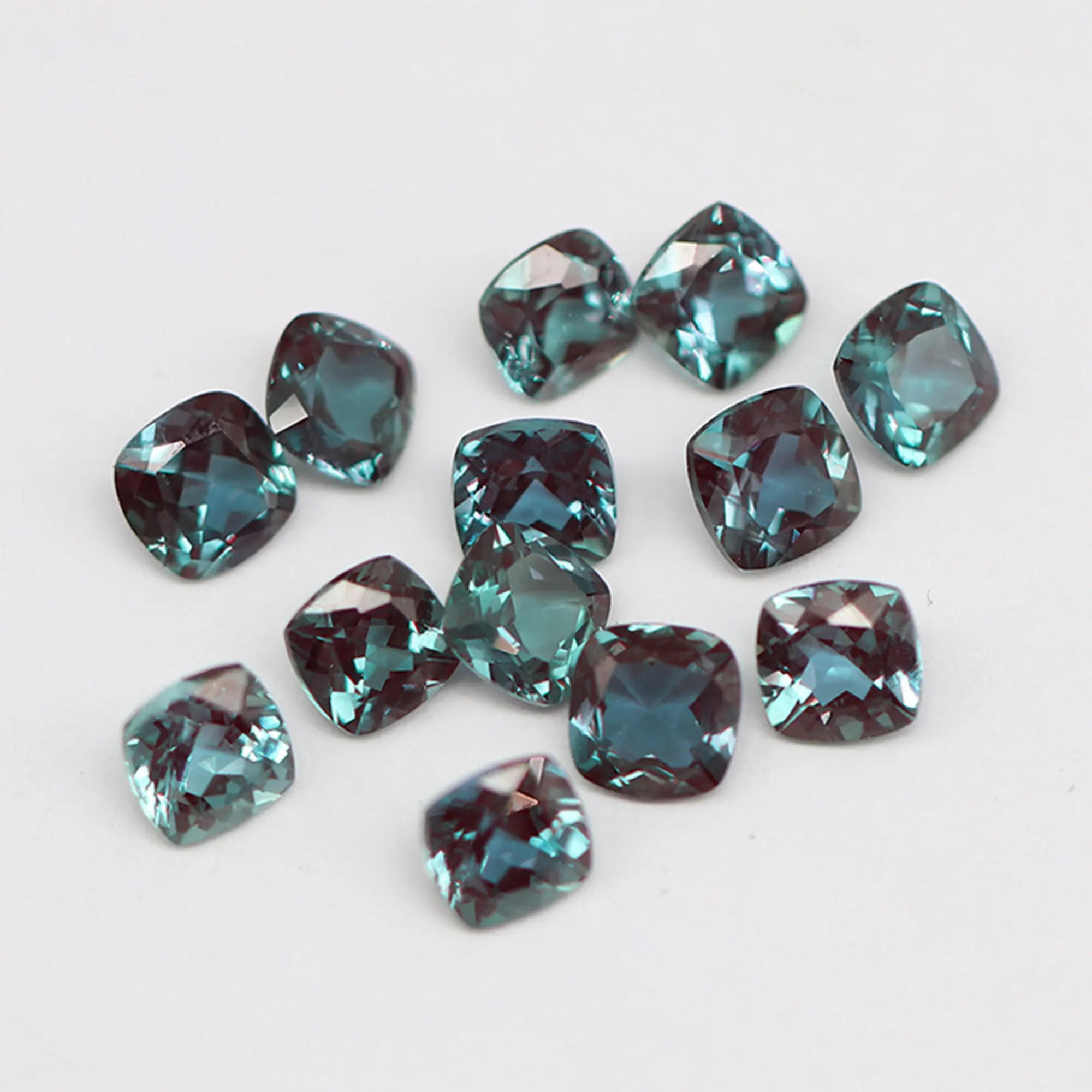 

Lab Grown Alexandrite Faceted Gemstone,Cushion Square Color Change Stone,June Birthstone,DIY Loose Gemstone Supplies 4140028