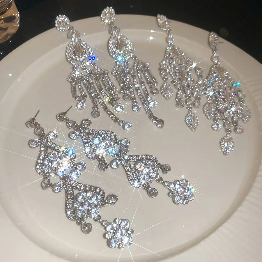 Luxury Sparkling Full Rhinestone Long Tassel Earrings for Women Baroque Personality Drop Earring Wedding Bridal Party Jewelry