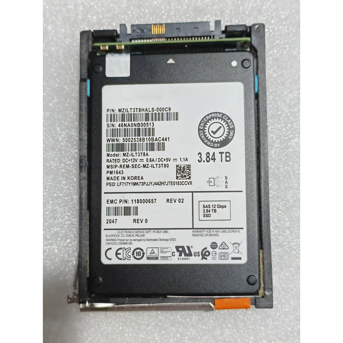 005053327 118000657 PM1643 MZILT3T8HALS-000C9 3.84TB SAS 12Gbps 2.5 Inch Enterprise Solid State Drive SSD