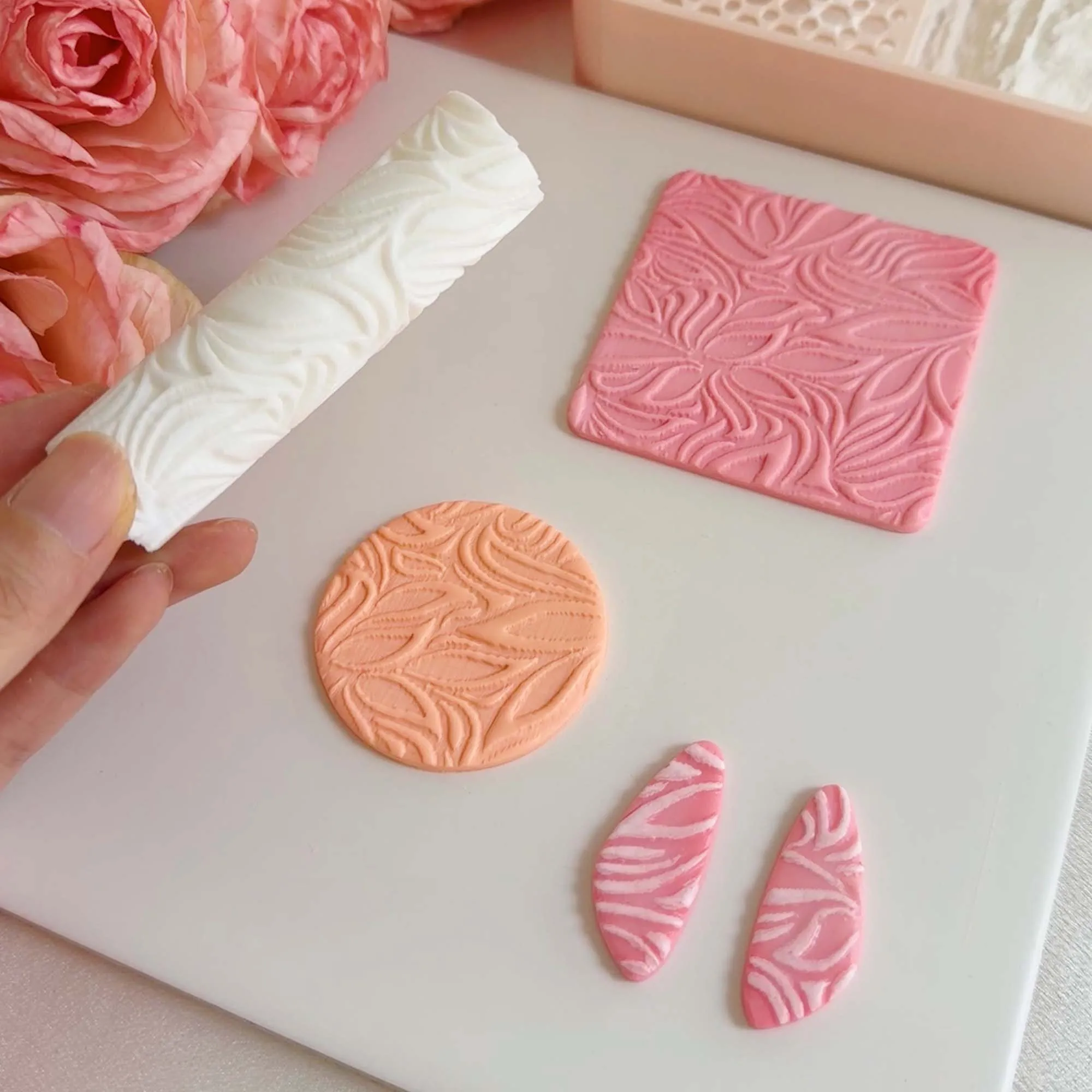 1Pc Flowers leaves artistic quality Soft Pottery Earring Polymer Clay Cutter Roller Texture Polymer Clay Seamless DIY Hand Tools